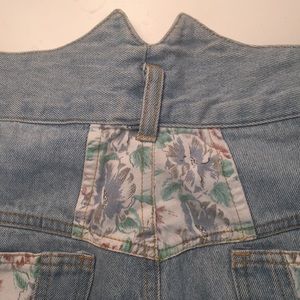 Vintage from Paris jean skirt w floral details
